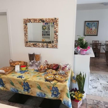 Albergo Elena Garni Caorle Dış mekan fotoğraf